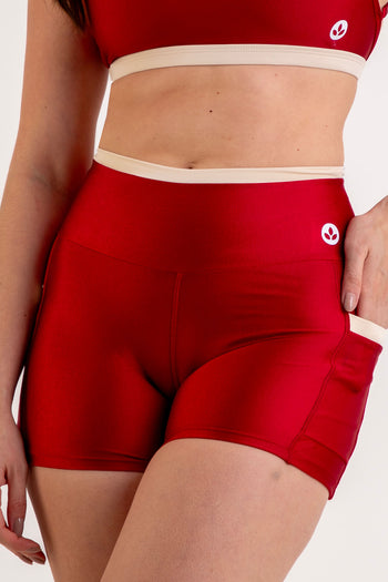 Short Detalhes Cereja