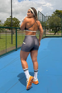 Conjunto Detalhes - Short e Top - Chumbo