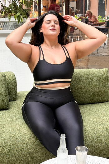 Cropped Detalhes - Preto
