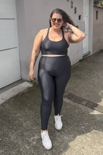 Legging Wonder Grafitti | Tecido Canelado + Compressão – Chá Matte