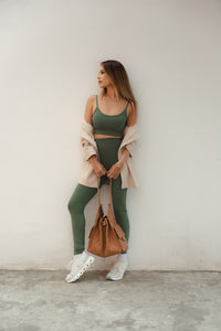 Cropped Oasis Adaptiv Xtra Life UV50+ Eucalipto