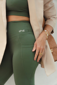 Cropped Oasis Adaptiv Xtra Life UV50+ Eucalipto