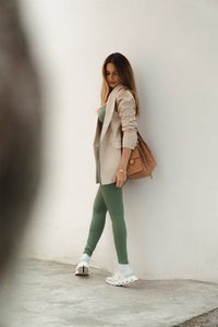 Cropped Oasis Adaptiv Xtra Life UV50+ Eucalipto