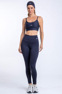 Cropped Oasis Adaptiv Xtra Life UV50+ Preto