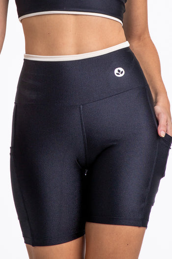 Bermuda Essencial Preto