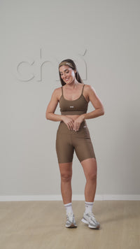 Conjunto Bermuda Oasis Adaptiv Xtralife UV50+ Mascavo